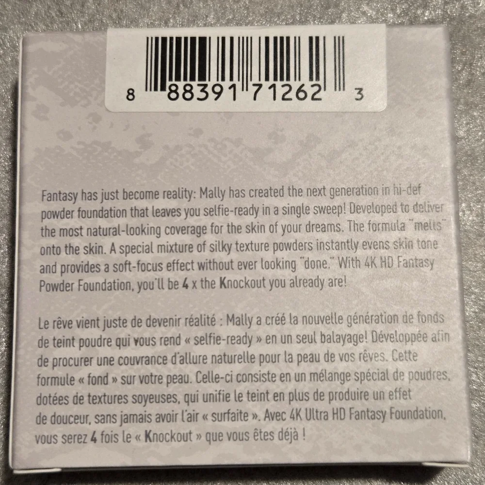 Mally 4K Ultra HD Fantasy Foundation Light Powder Foundation 0.33oz New Box